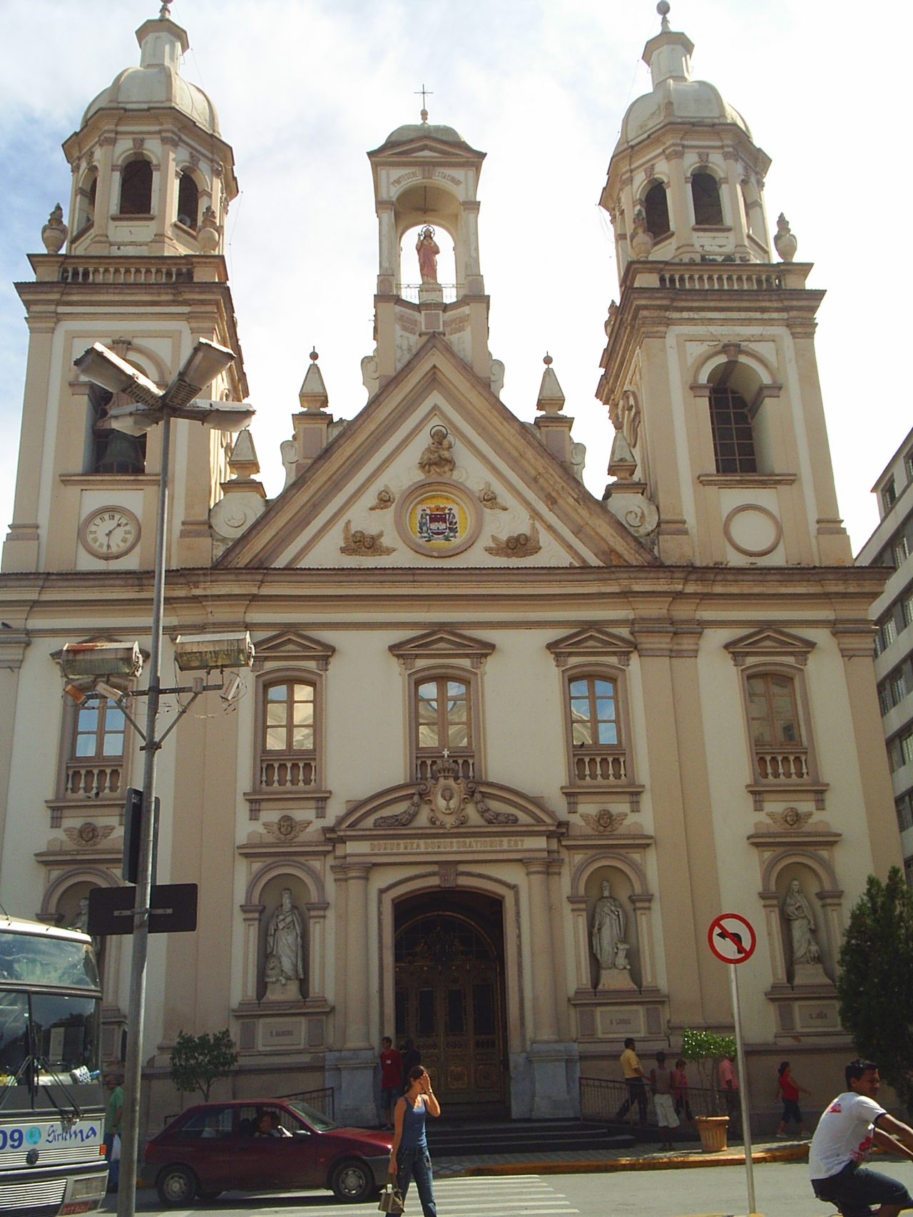 Catedral de Santo Antônio (Guaratinguetá)